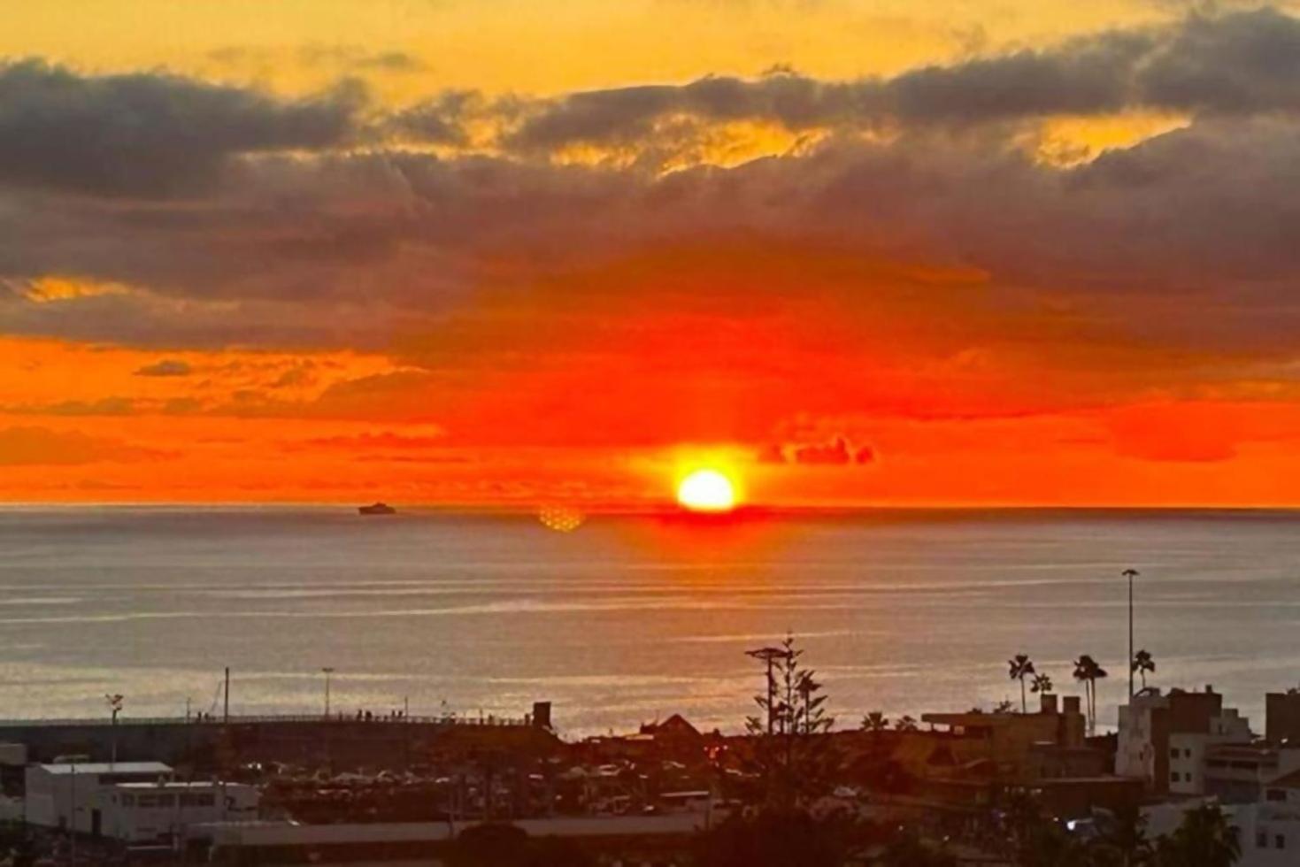 Apartamento Vista Mar En Los Cristianos Ach125 Bagian luar foto